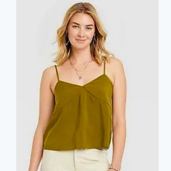 Universal Thread Tops - NWT Universal Thread Green Spaghetti Straps Camisole Top Women’s Size XXL